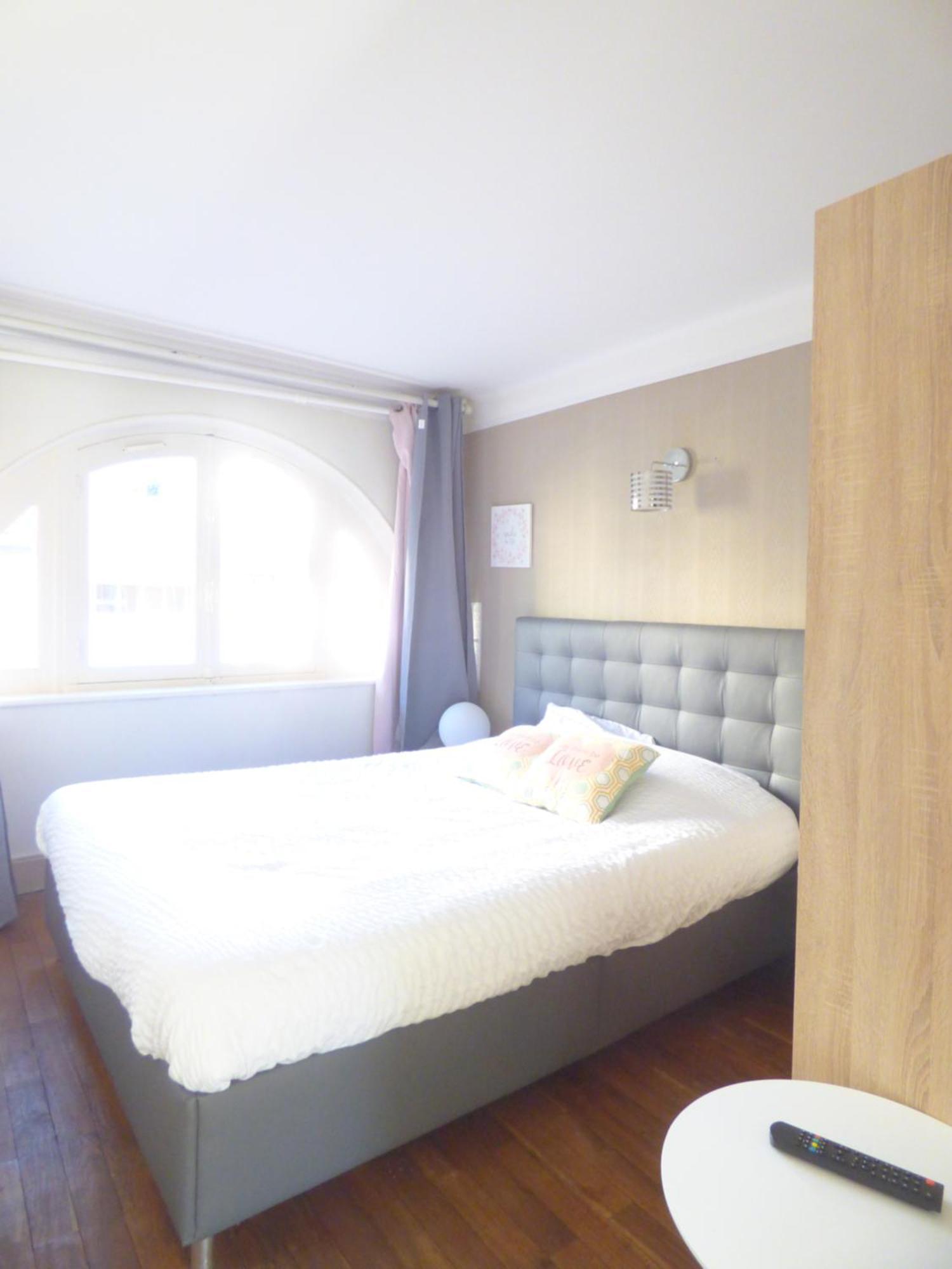 Les Cocons De Stephanie Apartment Vichy Bagian luar foto